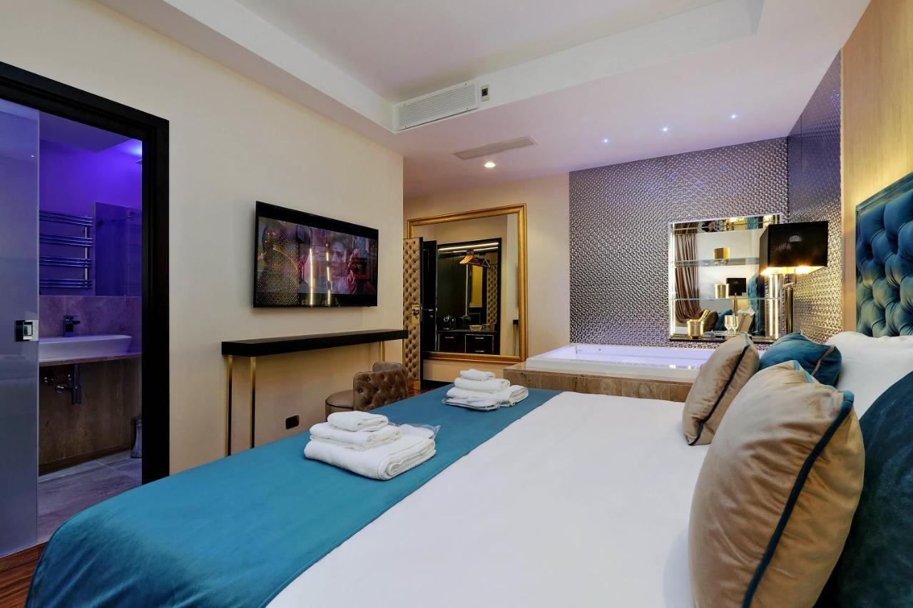 Trevi Diamond Luxury Suites & Jacuzzi Roma Exterior foto