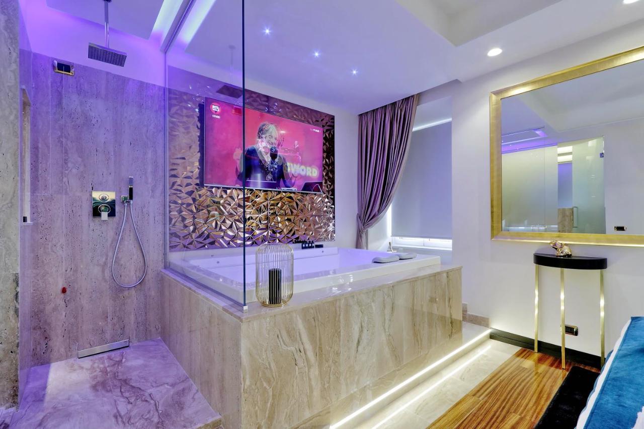Trevi Diamond Luxury Suites & Jacuzzi Roma Exterior foto