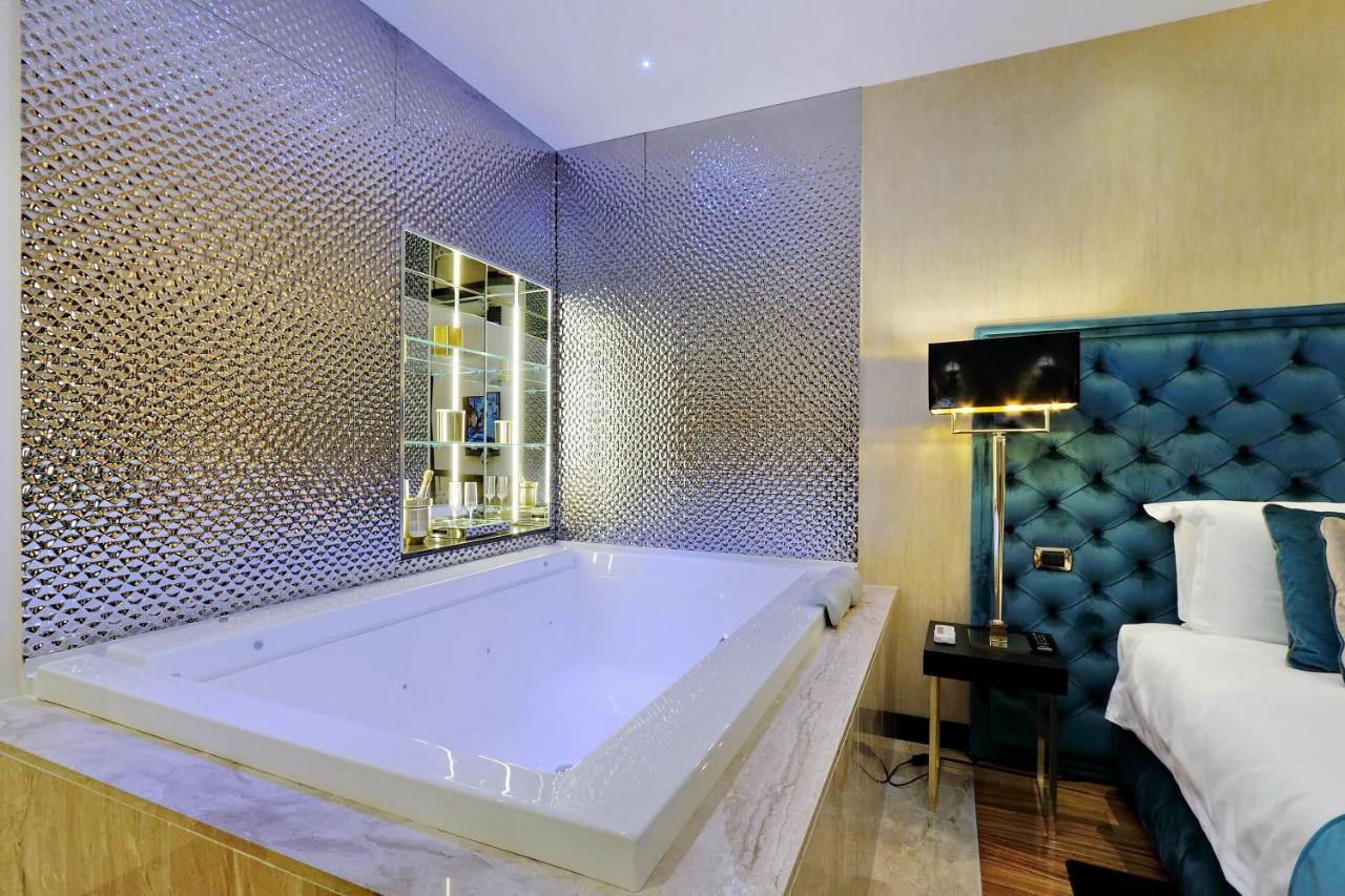 Trevi Diamond Luxury Suites & Jacuzzi Roma Exterior foto